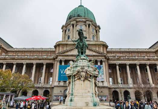 1-day tour of Fisherman's Bastion + Matthias Church + Buda Castle + Parliament Building in Budapest, Hungary