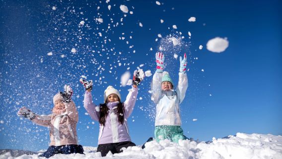 Bokka no Sato Ice & Snow Park + Hot Spring Day Tour [Top Family Attractions & Tours for Winter Vacation]