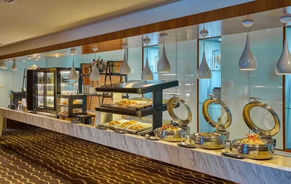Lounge Sky Suite di Lapangan Terbang Antarabangsa Kuala Lumpur (T1 / T2) - Disediakan oleh K.L. Airp