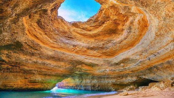 Gita in barca alle grotte di Benagil