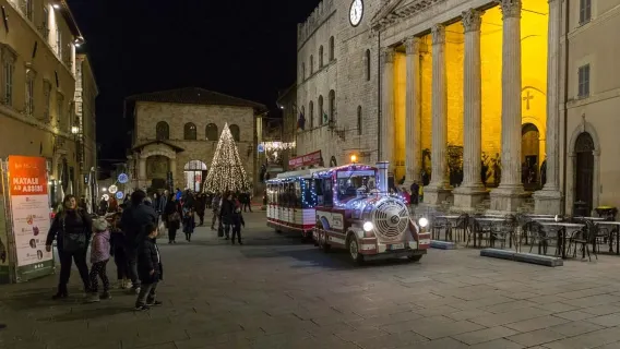 Tour in treno natalizio ad Assisi