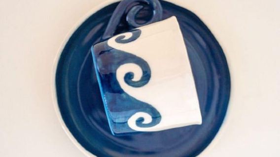 Thessaloniki: Sip & Paint on Canvas, Mug or Plate