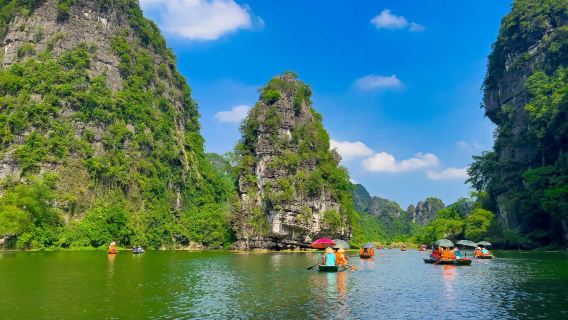 Ninh Binh Günlük Turu: HOA LU – TRANG AN – BİSİKLET TURU [Hanoi'dan Gidiş-Dönüş Transfer + Öğle Yemeği Dahil]