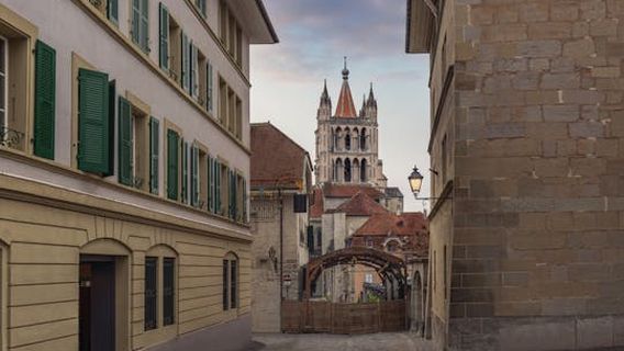LausanneTours