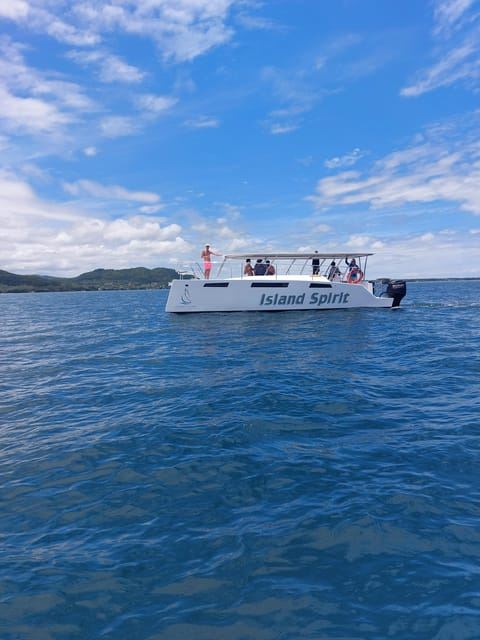 Catamaran Mauritius: South East 5 Islands Catamaran Cruises