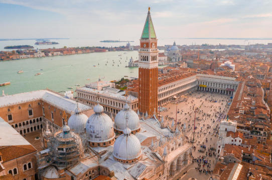tour 1 ngày Venice Ý khứ hồi Milan Cung điện Doge Vương cung thánh đường Thánh Máccô Cầu Than Thở bu