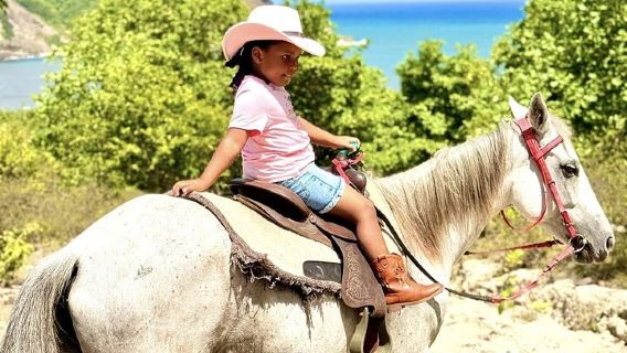Excursiones a caballo por la naturaleza y la historia de Santa Lucía