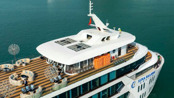 Vịnh Hạ Long: Du thuyền ngắm trăng lưỡi liềm + Tham quan Sung Sot & Ti Top + Dịch vụ đưa đón tùy chọn + Bữa ăn