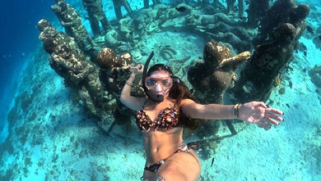 Gili Trawangan Adventure: Snorkeling, Beachside Lunch & Sunset Escape