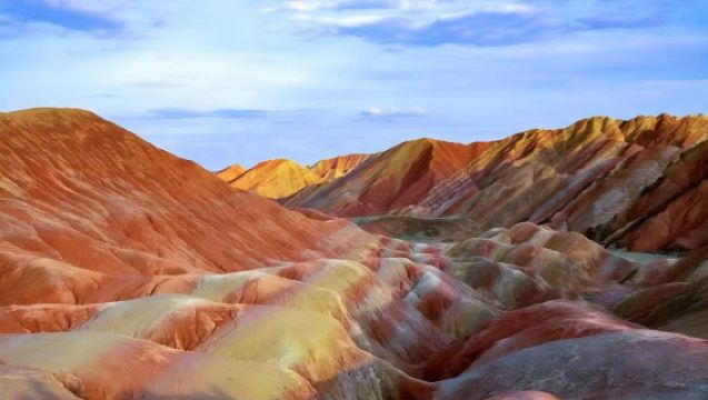 1-day tour to Zhangye Colorful Danxia Scenic Spot and Pingshan Lake Grand Canyon (private tour)
