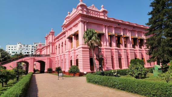 Old Dhaka Tour: Discover Dhaka City from a Local Perspective!