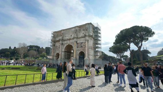 Rome: Colosseum Roman Forum and Palatine Hill Tour