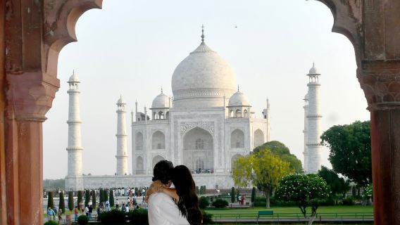 Private Tour of Taj Mahal Agra Fort Baby Taj with 5-Star Hotel Lunch 