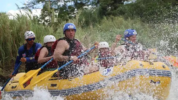 Balsa River White Water Rafting class 2/3 in Costa Rica