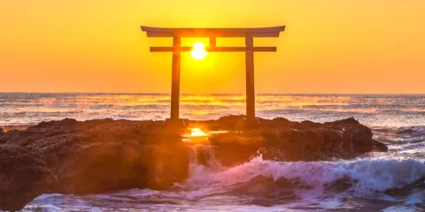 日本茨城花海美食一日遊:大洗磯前神社+那珂湊海鮮市場