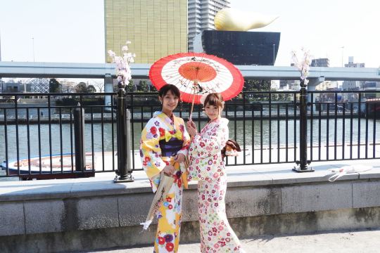 Tokyo Asakusa Kaagaya Kimono Rental (with Hair Styling)