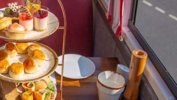 afternoon tea Panoramic bus Food and Beverages Tour in London, England 24574