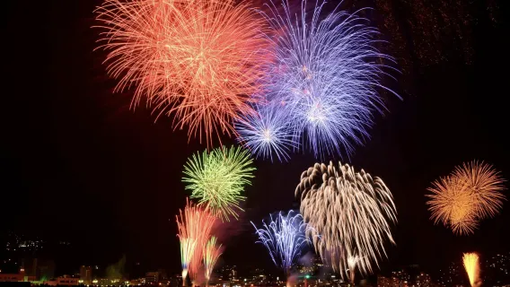 1 HOUR WAIKIKI FRIDAY NIGHT FIREWORKS CRUISE