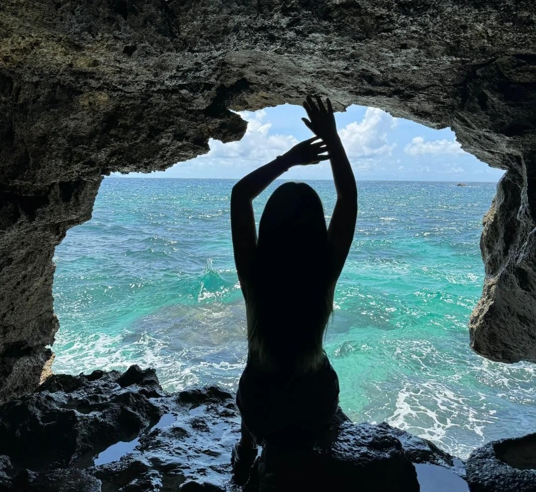 เกาะโบราเคย์: เกาะคริสตัลโคฟ & หาดพูกา ทัวร์วันเดียว | พร้อมอาหารกลางวันบาร์บีคิว & ดำน้ำตื้น