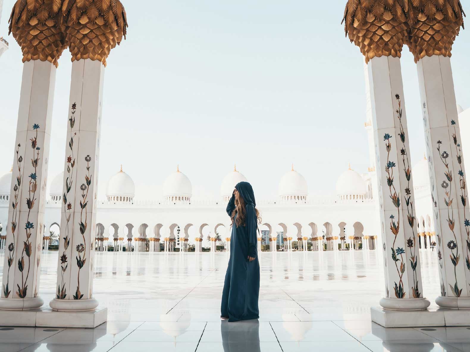 tour di un giorno per piccoli gruppi da Dubai a Abu Dhabi andata e ritorno [include moschea + Louvre, trasferimento da/per hotel in città]