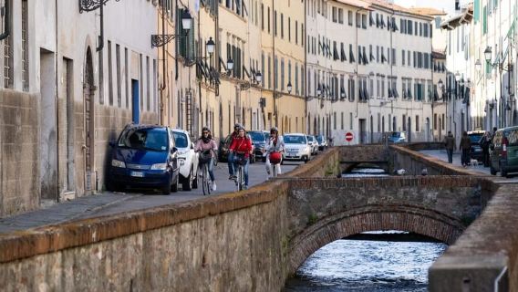 Lucca: Aventura gastronómica de 3 horas en bicicleta y aperitivos como un local