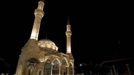 Recorrido panorámico nocturno por Bakú y Azerbaiyán