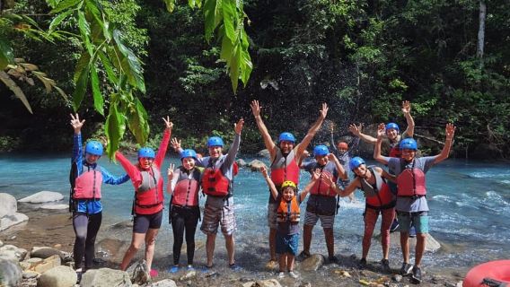Tubing Rio Celeste: Adventure and Nature