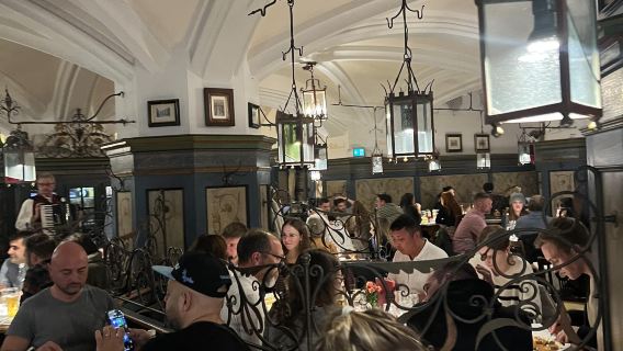 มิวนิก ประเทศเยอรมนี Ratskeller München การจองที่นั่งร้านอาหารยอดนิยม