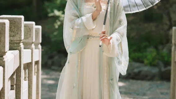 [Dujiangyan Tourism Guide] Follow the guide to get close to Panda Valley