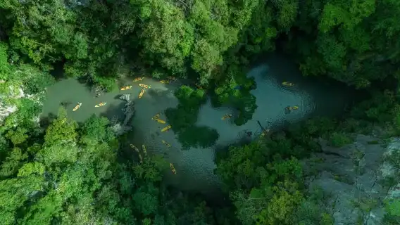 攀牙灣一日遊【長者/雨季必選星光之旅海盜號快艇】