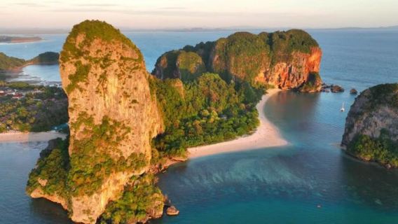 Tour des 7 îles & Nage avec le plancton – Ao Nang