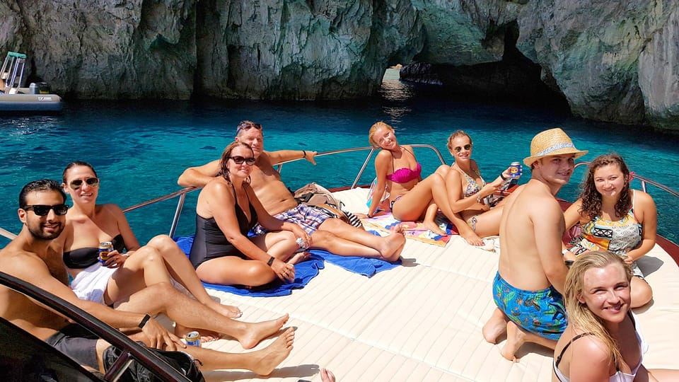 Da Sorrento: escursione in barca per piccoli gruppi all'isola di Capri