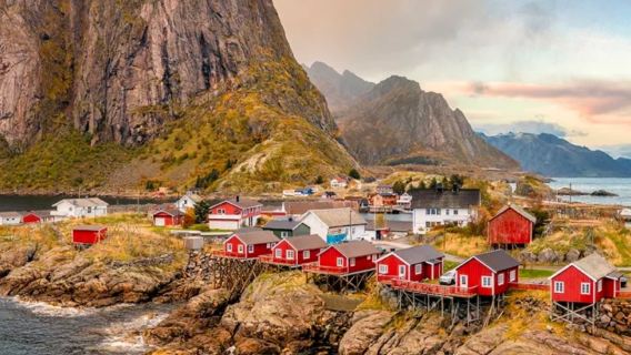 挪威斯沃爾維爾-羅弗敦-哈姆諾伊-斯卡里斯科亞/拼包車-精選