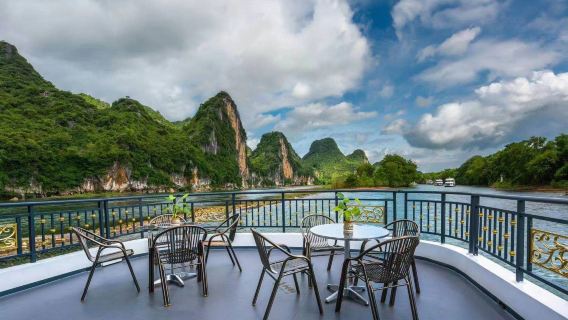 【獨立包團】漓江四星遊船（竹江正航）+自助午餐+銀子岩一日遊