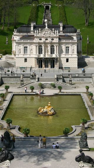 Linderhof Palace + Hohenschwangau Castle + Marienbrücke day tour