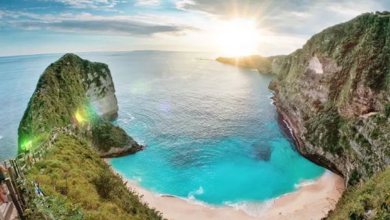 Excursión de un día a Bali ida y vuelta a la isla de Nusa Penida (Ruta este y oeste) [Acantilado de Kelingking, Playa Diamante, Casa del Árbol]