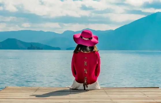 麗江瀘沽湖包車一日遊【一單一團-私享定制-360度環湖】