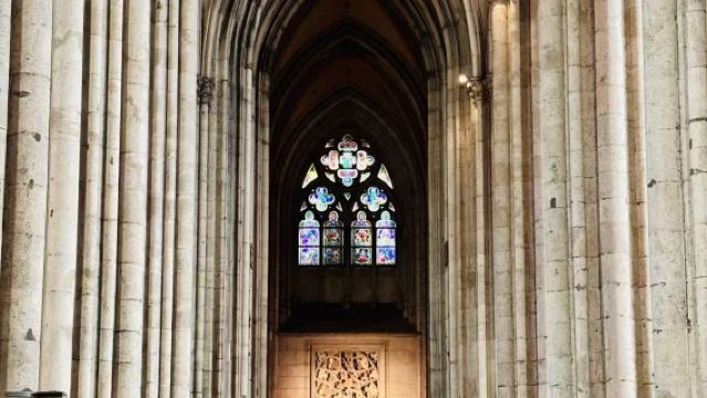 德國科隆大教堂+萊茵河畔老街一日遊【10H包車+免費定制】