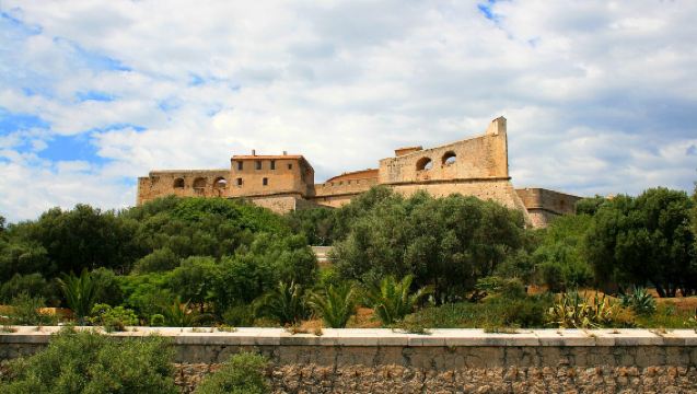 Secrets of Antibes: The Old Town Scavenger Hunt Adventure