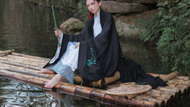 黃平Trip Moments【攝影跟拍照片短影片宣傳片畢業照兒童親子寫真婚紗底片全送/翻譯】