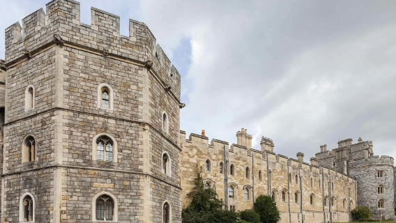 [Optional Chinese/English private charter] Oxford round-trip + Windsor Castle + Blenheim Palace + Bicester