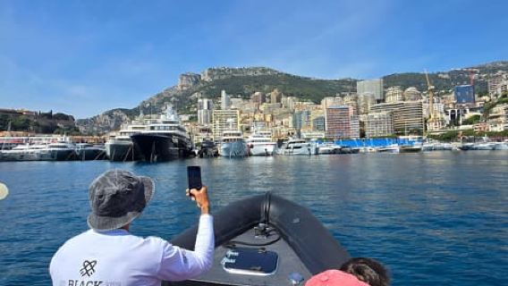 Tour en barco de Niza a Mónaco con parada para nadar en la Cala de Mala