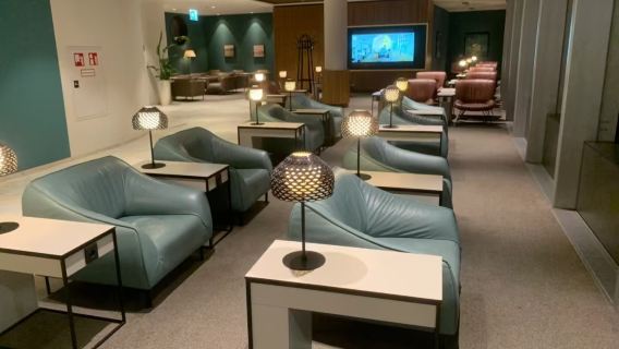 Lounge pass at Vienna International Airport (airport VIP lounge + transfer lounge)