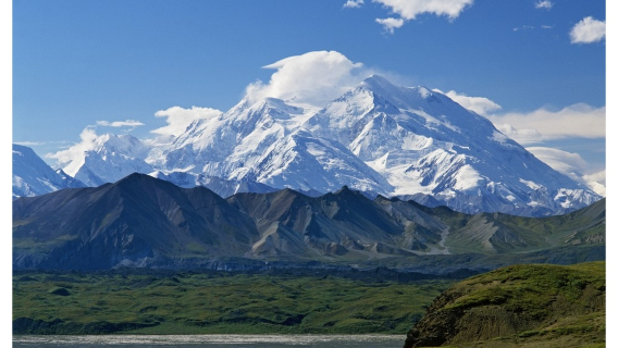 Alaska northern lights season | Fairbanks Denali National Park hiking tour (join-in tour)