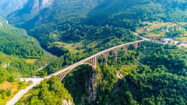 Road to the North: Lake Slankos + Devil's Eye + Tara River Bridge + Black Lake