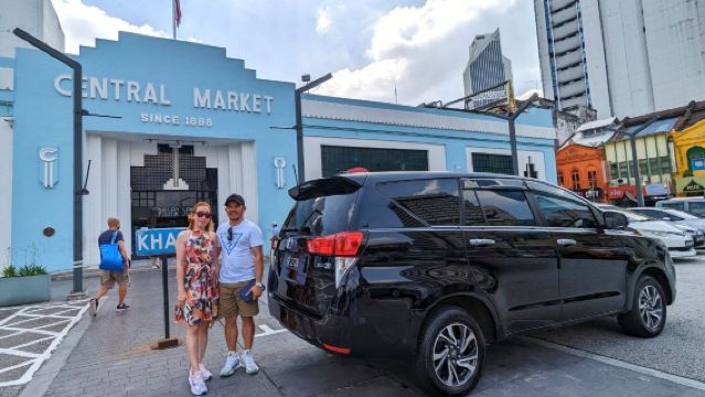 ค้นพบกัวลาลัมเปอร์อย่างมีสไตล์ด้วยรถยนต์ส่วนตัวและคนขับของคุณ (4 ชั่วโมง/8 ชั่วโมง)