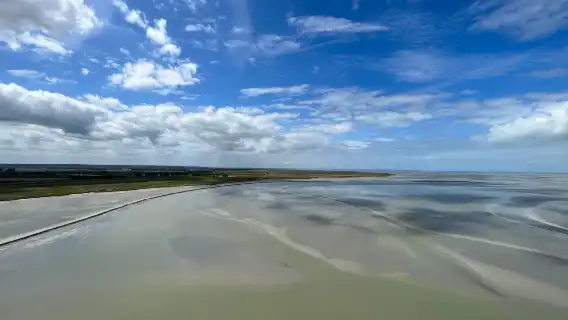 D-Day Experience: Omaha Beach, Pointe du Hoc & Mont Saint-Michel in One Day