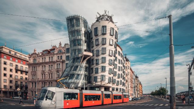 Prague, Republik Czech - Khidmat ambil di lapangan terbang/penghantaran ke lapangan terbang/khidmat angkut lapangan terbang Prague - [Pemandu berbahasa Cina · Jenis kenderaan boleh