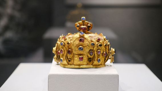 Yunnan Museum + Old Street + Jacaranda + Southwest Associated University|middle|Britain|Law|Russian|guide F