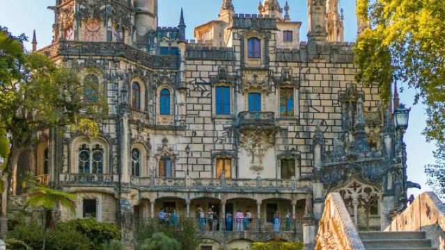 ทัวร์โปรตุเกส 1 วัน จัตุรัสลิเบอร์ตี้ปอร์โต + โบสถ์เซนต์ฟรานซิส + เขตอนุรักษ์ริมน้ำ บริการภาษาจีนและภาษาอังกฤษ